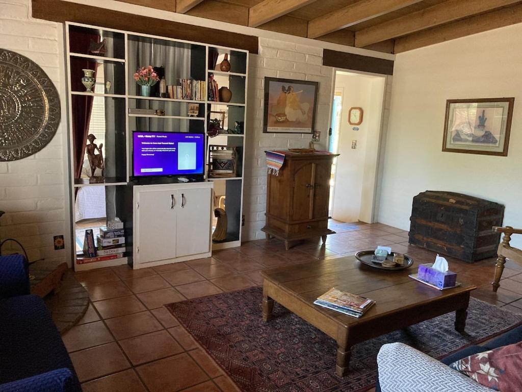 Casa Azul - Cute Centrally Located Adobe With Large Fenced Outdoor Living For Pets And Adults, Non-Smoking توسن المظهر الخارجي الصورة