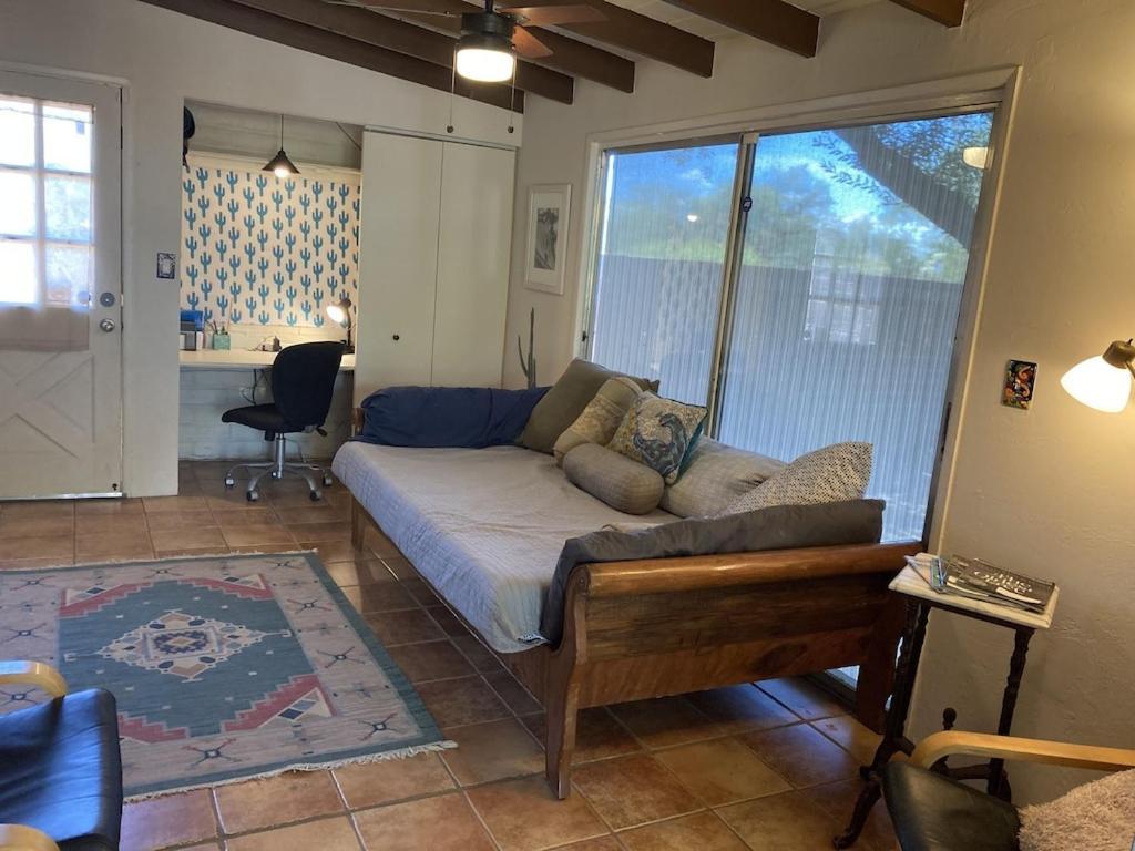 Casa Azul - Cute Centrally Located Adobe With Large Fenced Outdoor Living For Pets And Adults, Non-Smoking توسن المظهر الخارجي الصورة